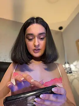 MiahWindsor: απευθείας συνομιλία ΧΧΧ