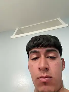 دردشة BadboyXXXMZ الجنسية المباشرة