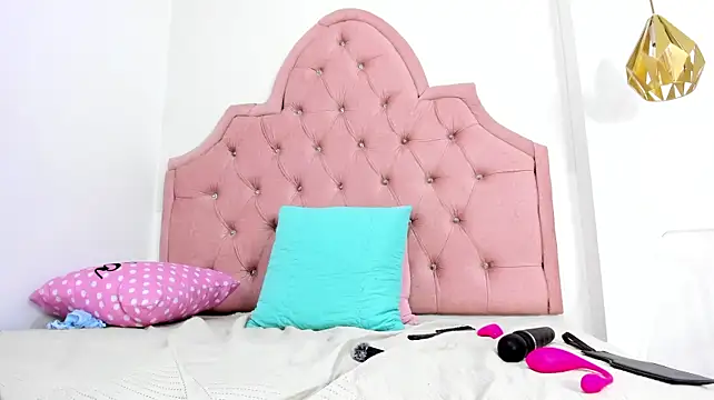 Caroline_daring's Live XXX Chat