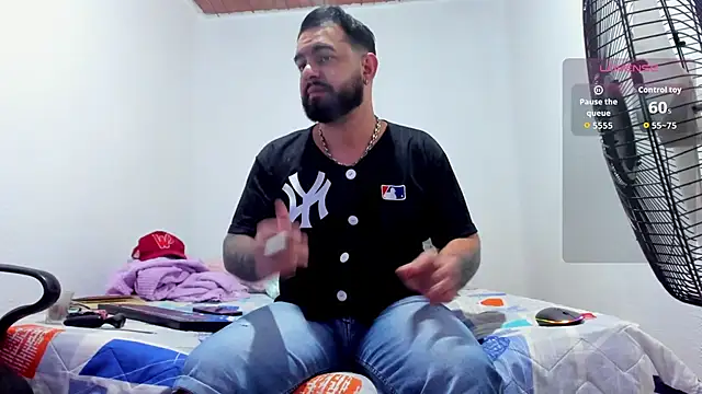دردشة Ethan_Castellano الجنسية المباشرة