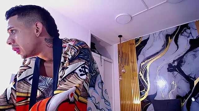 XXX chat uživo modela skyline_ryan