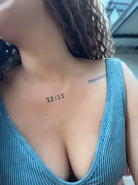 roxyrougee 라이브 XXX 채팅