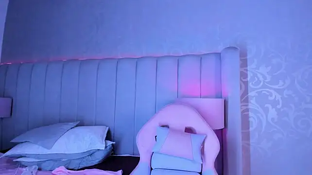 MadeleynRose's Live XXX Chat