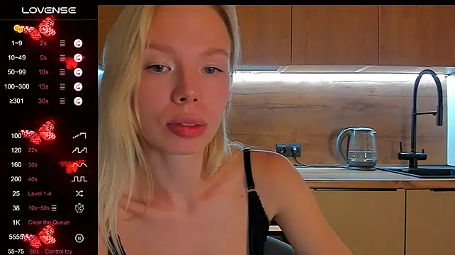 Olivia_Bells: онлайн-секс-чат