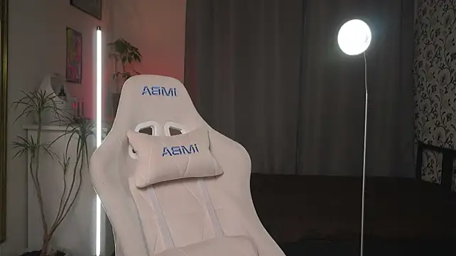 Živý XXX chat PixieMeow_
