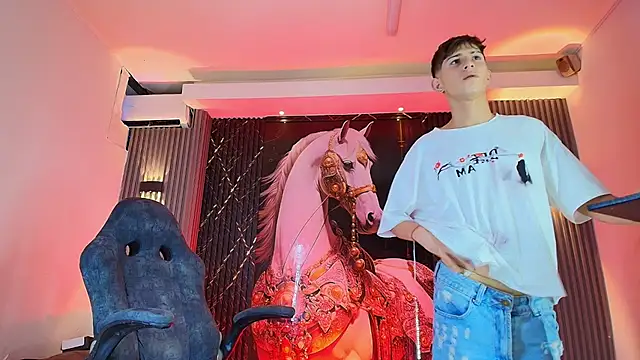 The_Boy_King_ Obrolan Langsung XXX