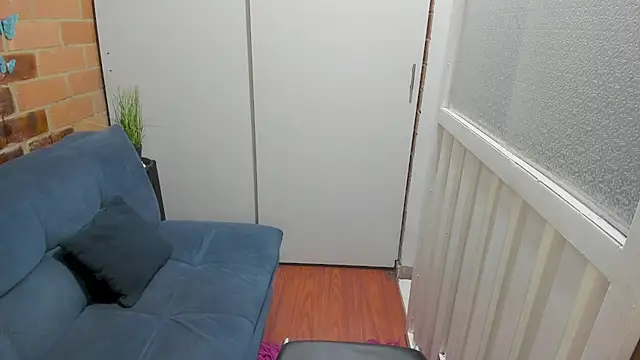 Penelope47's Live XXX Chat