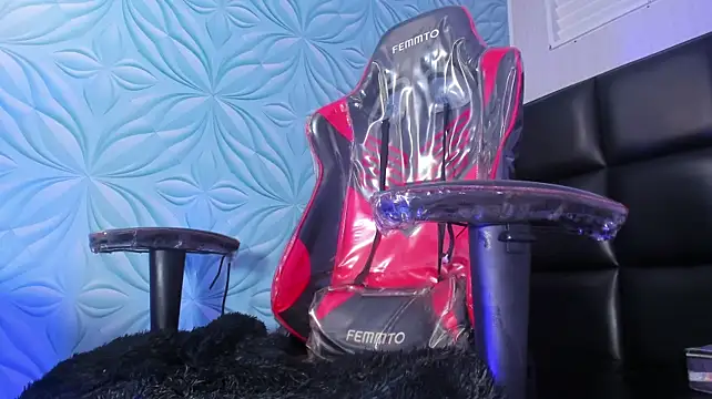 Milk_max_18 – Naživo XXX chat