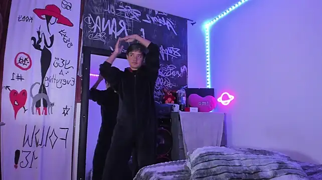 Chat XXX ao vivo de Kody_Royale