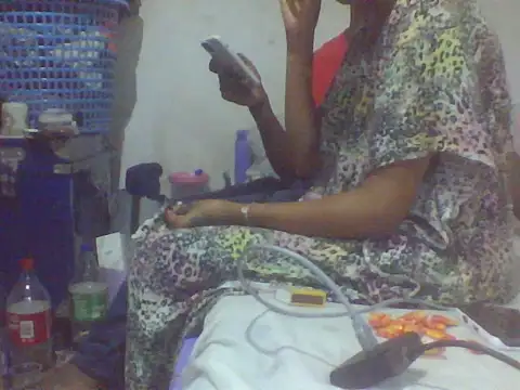 De_maskedcouple Webcamshow