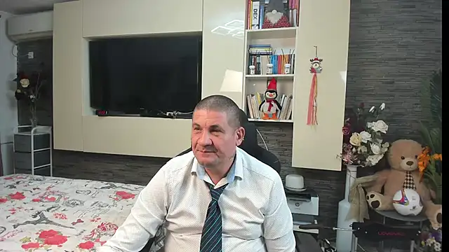 دردشة SpartacusDaddy48 الجنسية المباشرة