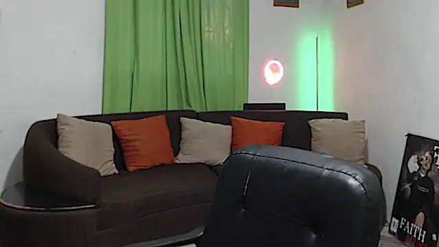 alpha_zom 网络视讯表演