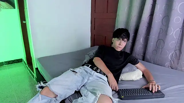 โชว์เว็บแคมของ Cristopher_black