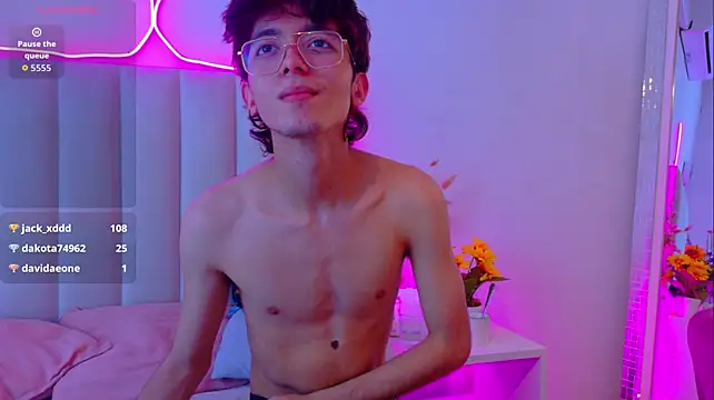 Twink_Sebas7 现场XXX聊天