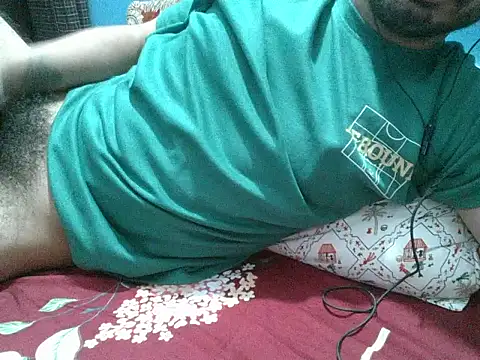 Precumboner Adlı Modelin Canlı XXX Sohbeti