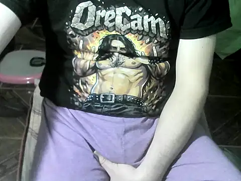 צ'אט XXX בשידור חי של OreCam