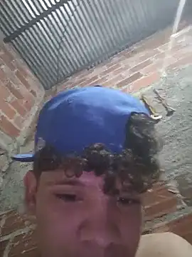 nilon05 Live XXX Chat