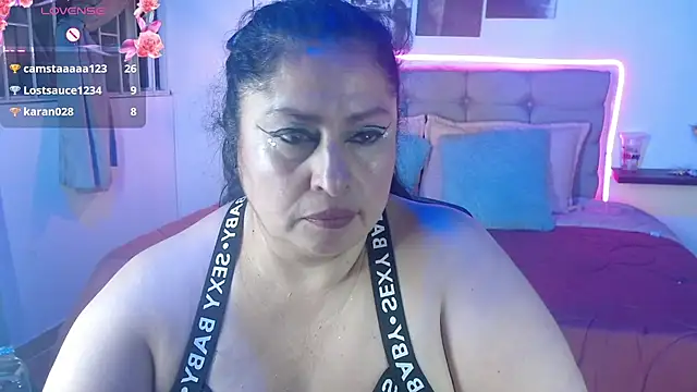 Chat XXX en directo de Keyla01_