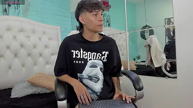 DraxBlade09 Live XXX Chat