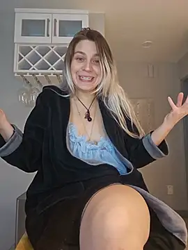 ScarletsWeb's Live XXX Chat