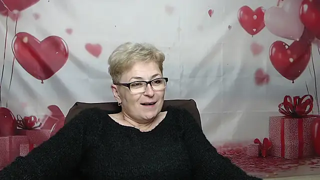 دردشة EmiliaGree الجنسية المباشرة