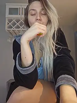 ScarletsWeb – Naživo XXX chat