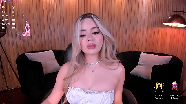 JuanitaClay – Live XXX-chat