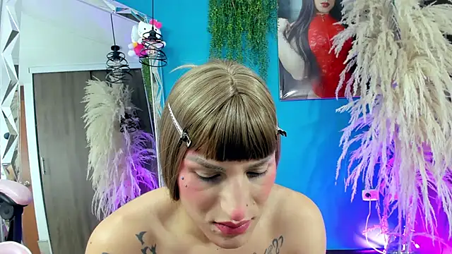 Živý XXX chat queenramoona-hot