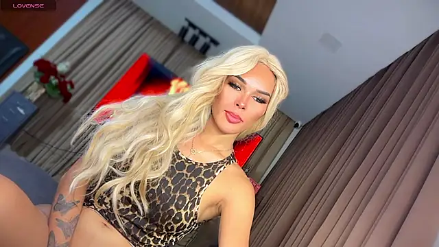 Chat +18 de MISS-RUBY ao vivo