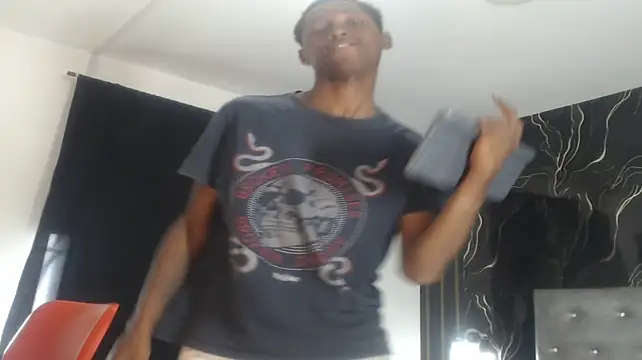 XXX chat uživo modela Joel_Bell