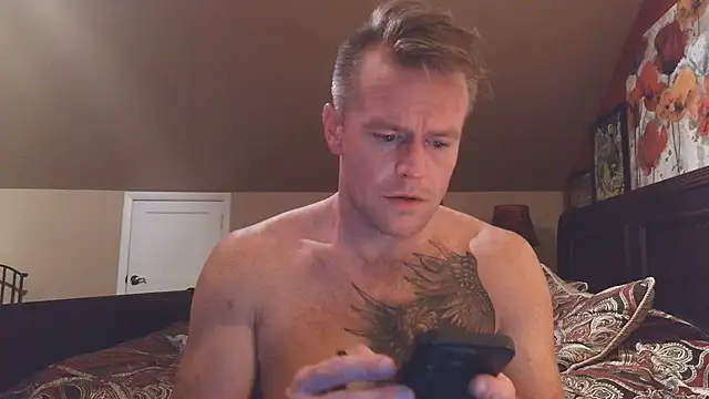 DILFiGuess1's Live XXX Chat
