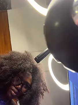 Chat XXX ao vivo de HudahBigAss