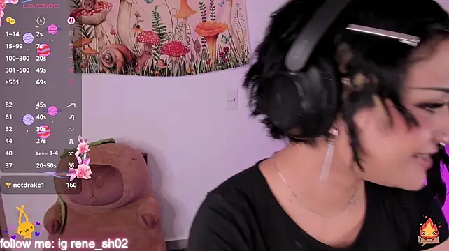 renee_shelby_'s Live XXX Chat
