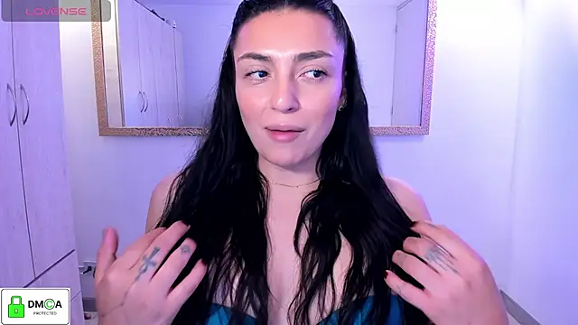 EricaVanderhill Chat XXX in diretta