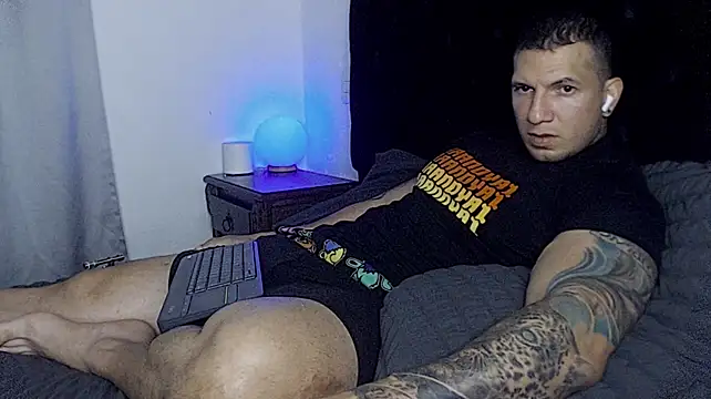 Show modela Shane_Clay na web-kameri