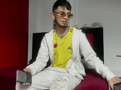 mark_splinter09 élő XXX-chatje