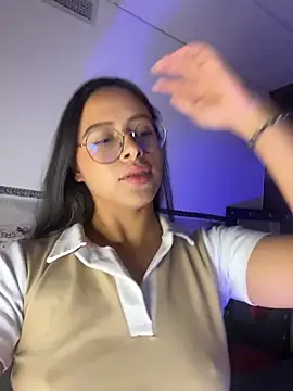 Chatroom XXX en direct de HappyKittyXXX