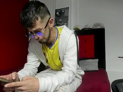 mark_splinter09 Live XXX-chat