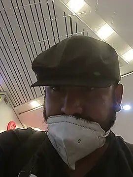 Submissive_bear_BDSMのウェブカメラショー