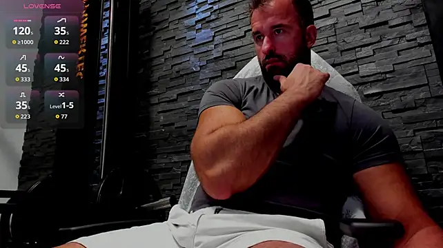XXX chat uživo modela David_Big_Daddy
