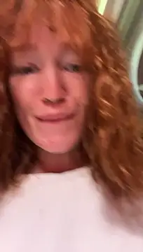 emiliyafox_ XXX чат на живо