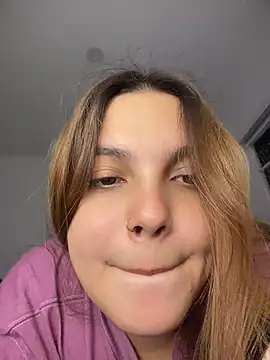 Colibri_xxx élő XXX-chatje