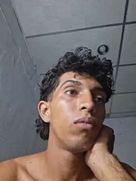 Noscayn Live XXX chat