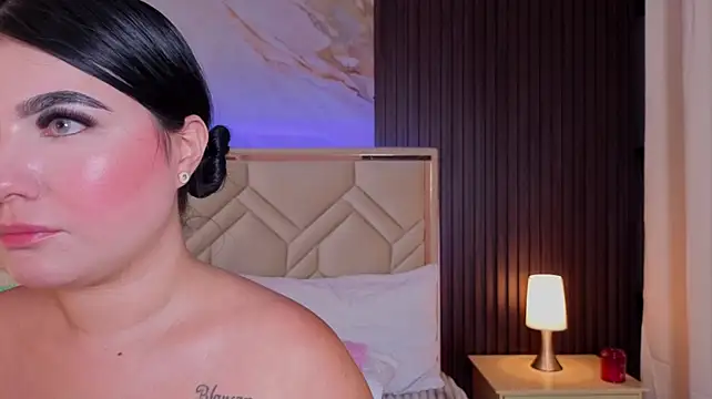 MiaaFarrel's Live XXX Chat