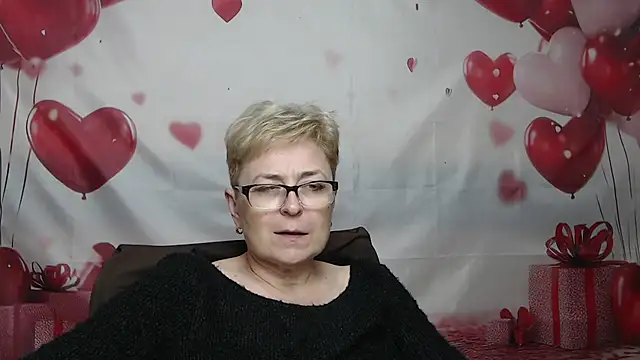 EmiliaGreen Live XXX chat