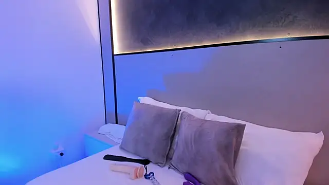 astrid_ferrani Adlı Modelin Canlı XXX Sohbeti