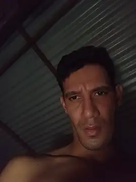 Prime25X_X Show in webcam