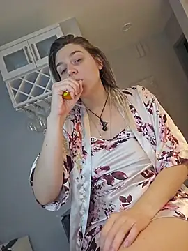 ScarletsWeb's Live XXX Chat