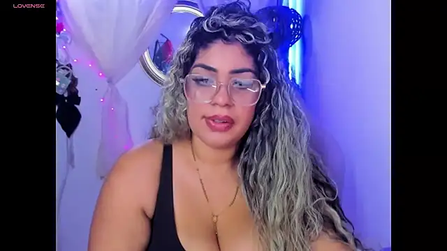 Chat +18 de Mavlatin22 ao vivo