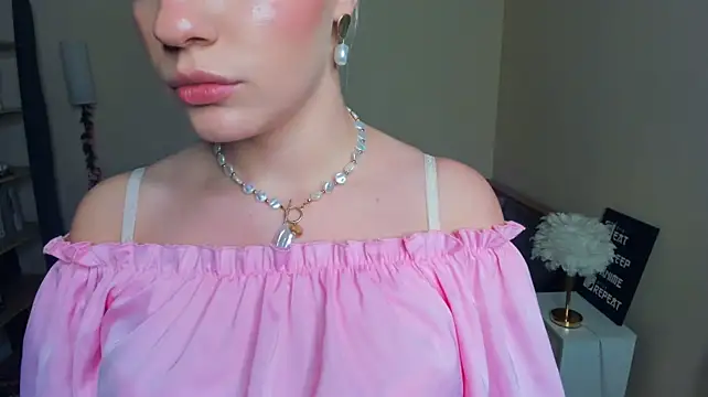 CarlCamacho's Live XXX Chat